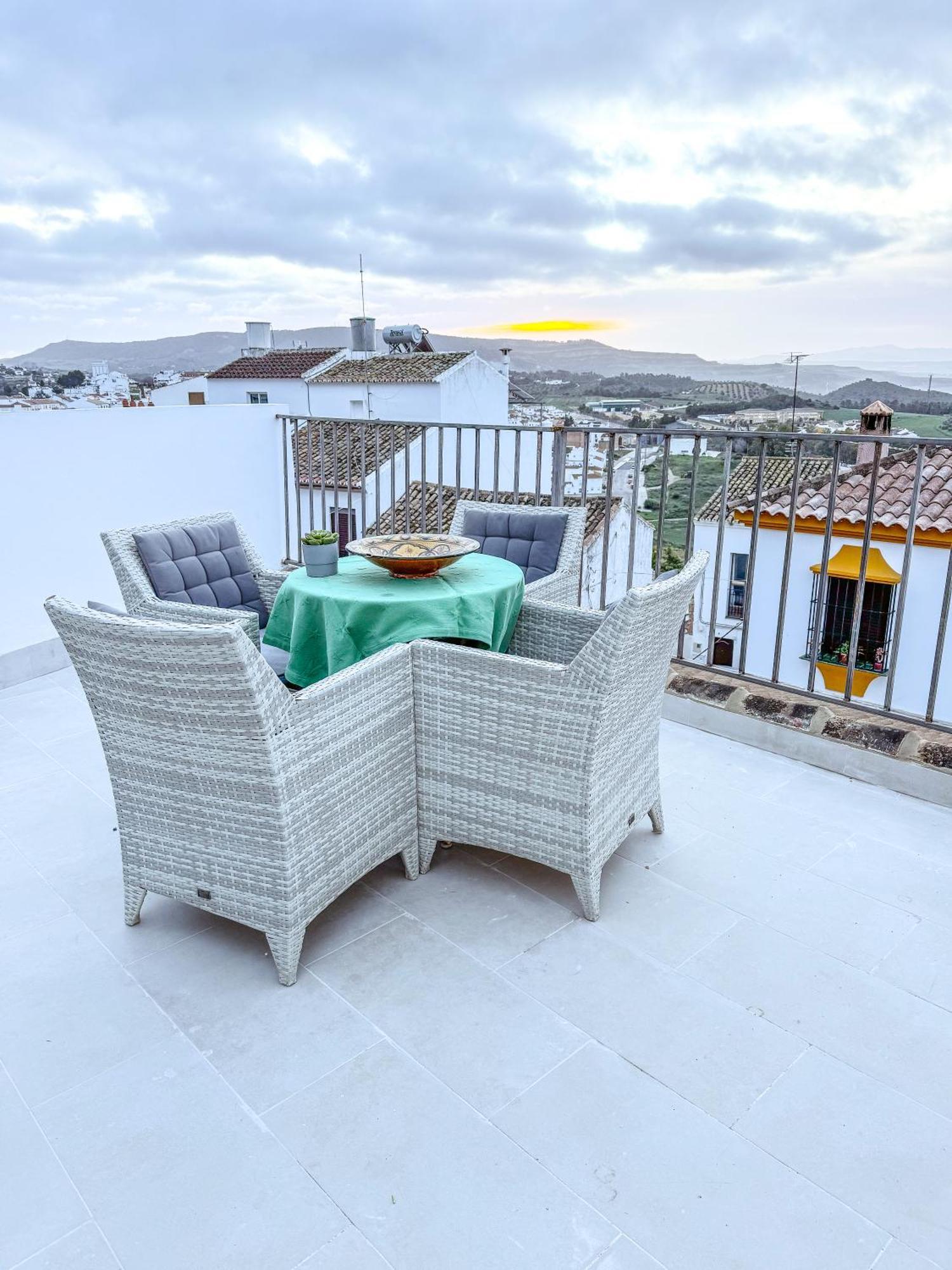 Вилла Lemon Tree Patio Ольвера Экстерьер фото
