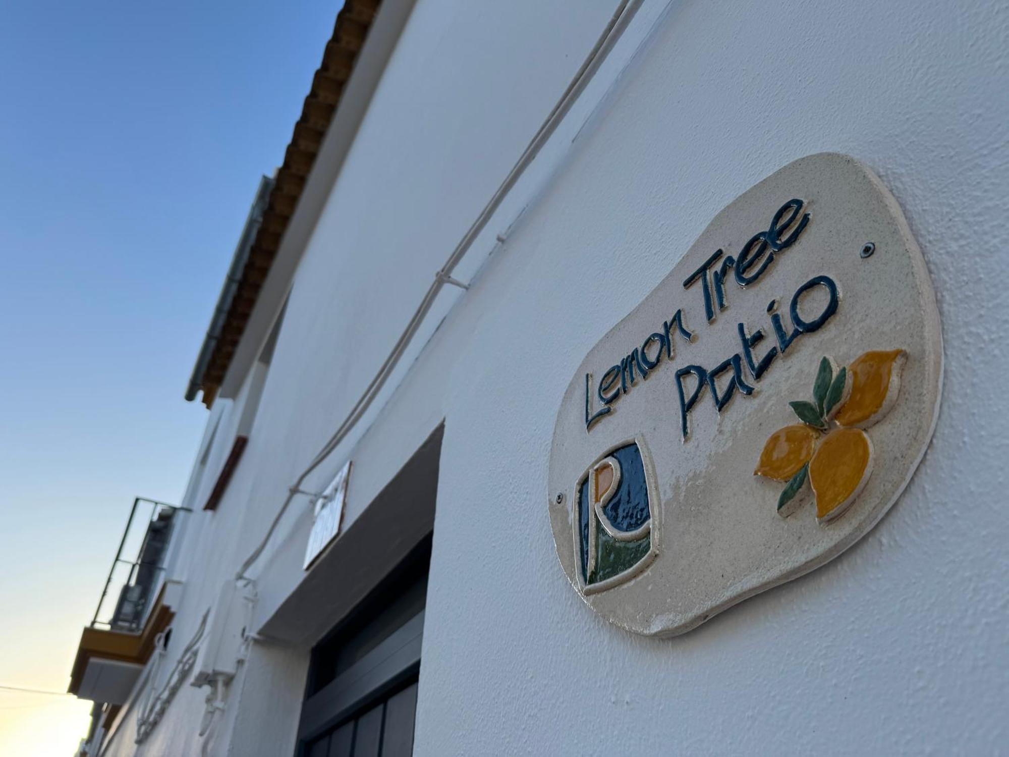 Вилла Lemon Tree Patio Ольвера Экстерьер фото